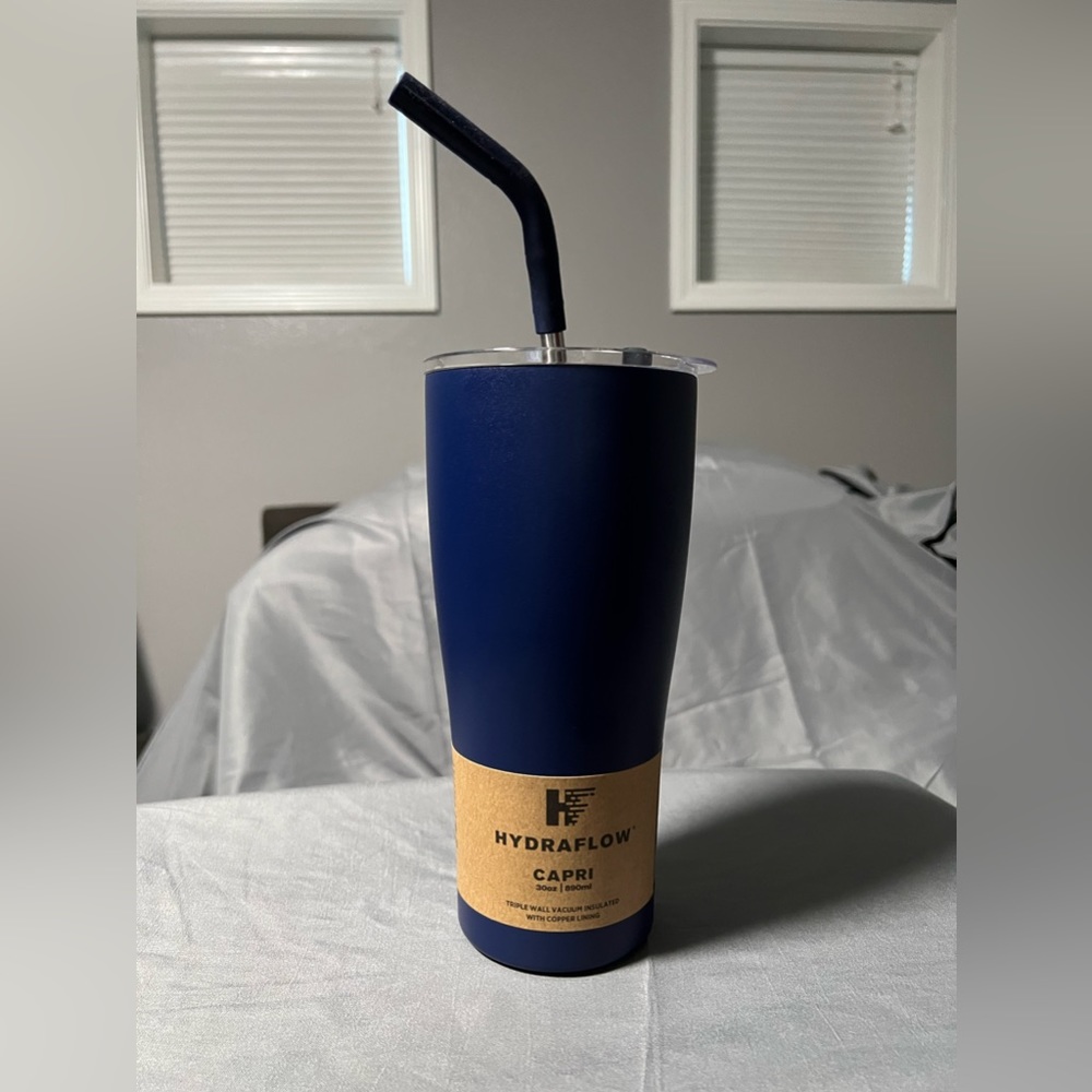 BLUE HydraFlow Capri 30 ounces triple wall vacuum insulated, stainless steel